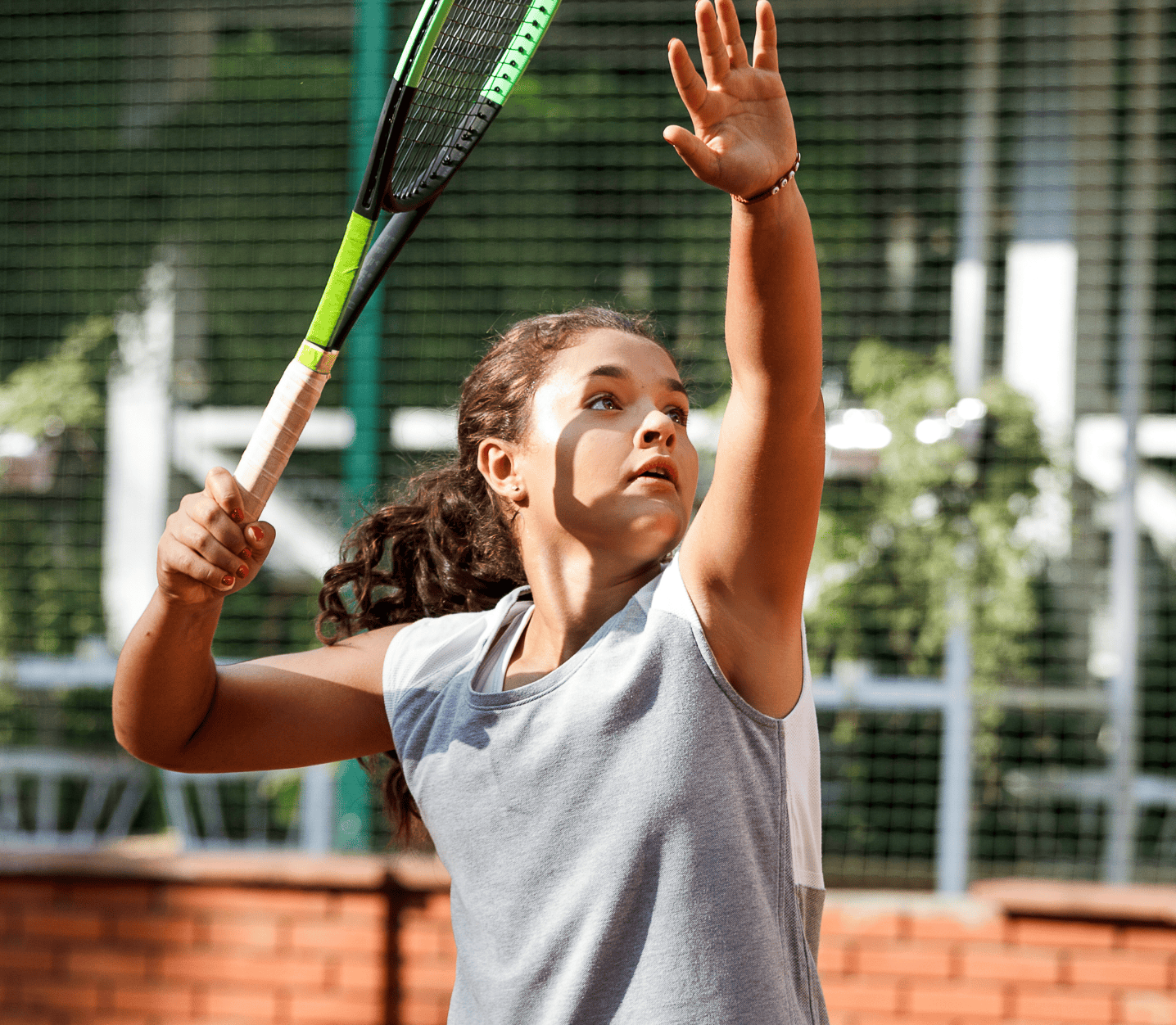 U.Plan Quote Girl play tennis